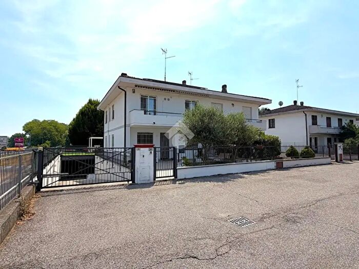 Casa con 6 locali in vendita in Via d Bergamaschi, Cremona