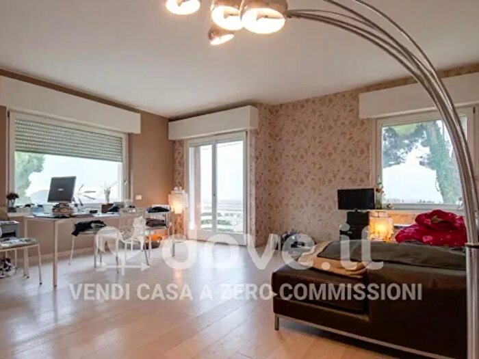 Appartamento con 5 locali in vendita in Grumello Del Monte