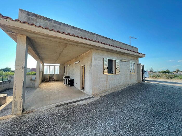 Casa trilocale in vendita in Via Augusteo, Ispica