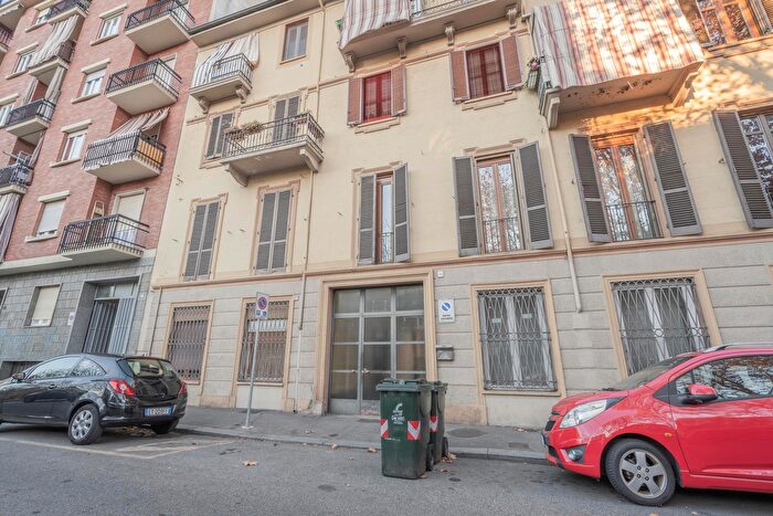 Appartamento trilocale in vendita in Lungo Dora Napoli, Torino