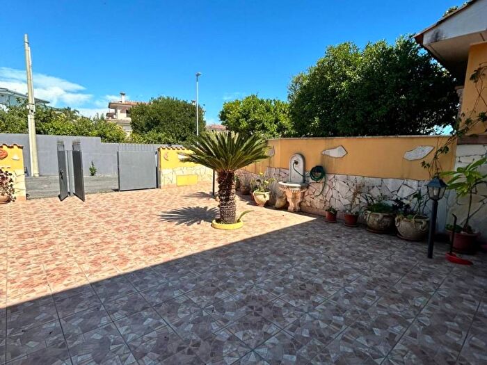 Casa quadrilocale in affitto in Via delle Ninfe, Villa Claudia, Anzio