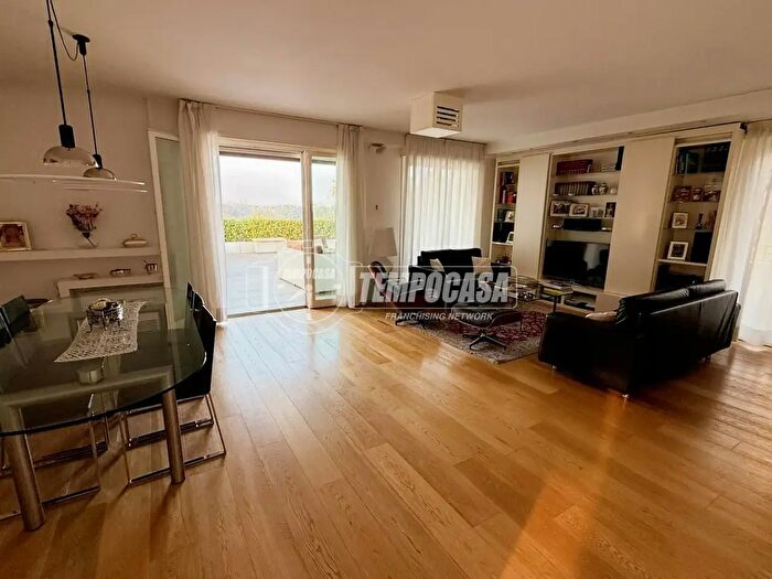 Appartamento con 5 locali in vendita in Via Giovanni Spadolini a, Milano