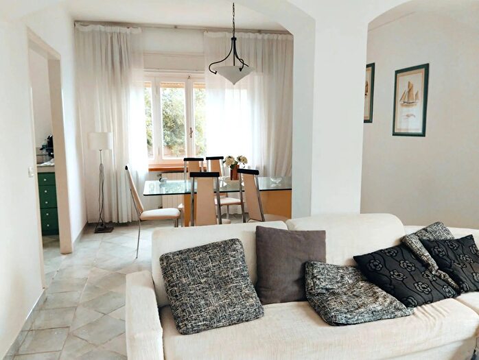 Appartamento quadrilocale in vendita in Via Guelfo Civinini, Monte Argentario