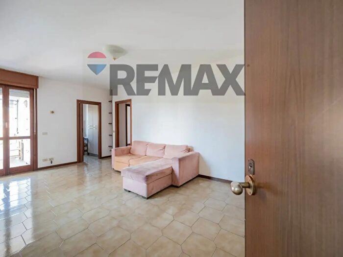 Appartamento trilocale in vendita in Langhirano