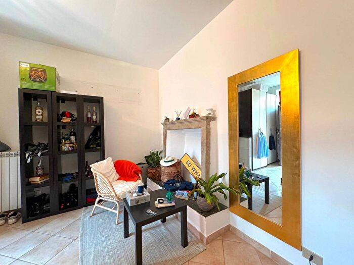 Appartamento monolocale in affitto in Corso San Gottardo, Milano