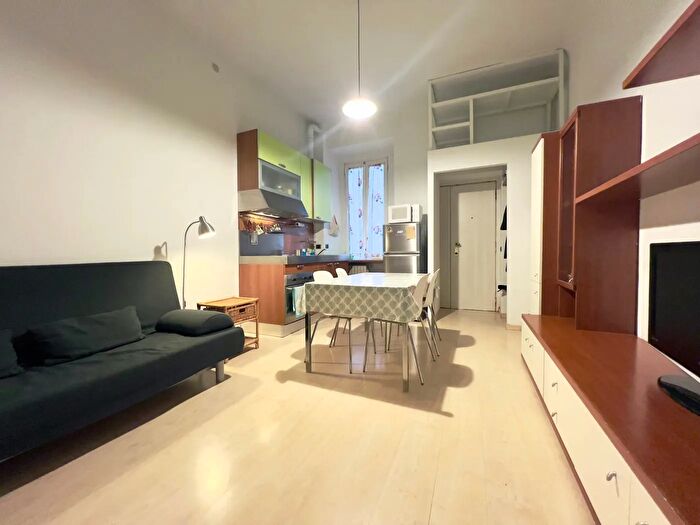 Appartamento bilocale in affitto in Via Sannio, Milano