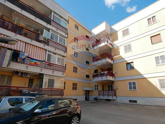Appartamento trilocale in vendita in Via Enrico Toti, Valenzano