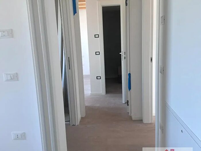 Appartamento con 5 locali in vendita in Treviso