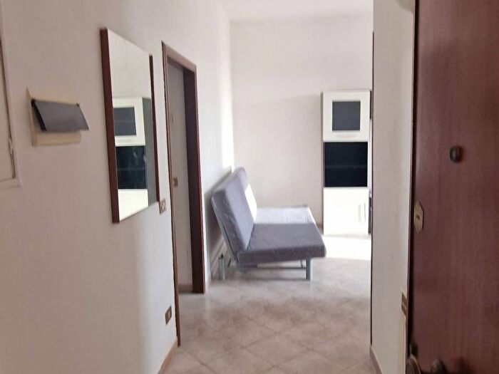 Appartamento trilocale in affitto in Via Achille Grandi, Centro, Civita Castellana