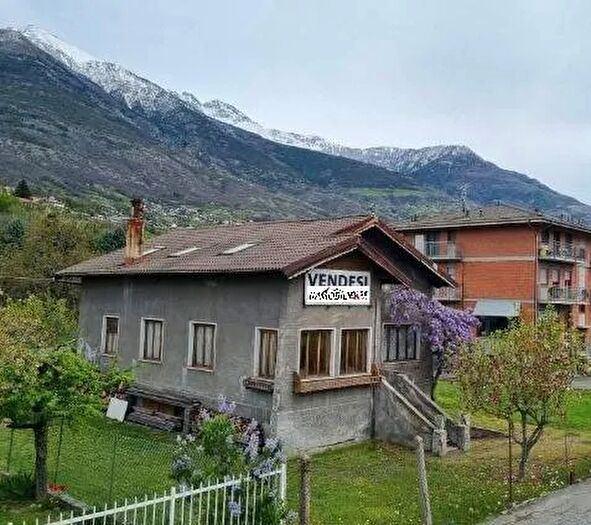 Casa con 6 locali in vendita in Corso Ivrea, Aosta