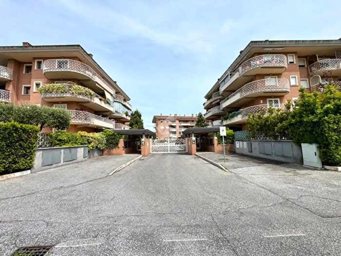 Appartamento bilocale in vendita in Viale Vincenzo Marronaro, Roma
