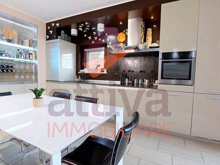 Appartamento trilocale in affitto in Castelfidardo