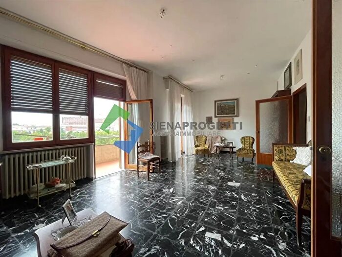 Appartamento quadrilocale in vendita in Siena
