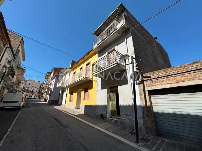 Casa quadrilocale in vendita in Corso Duca degli Abruzzi, Cupello