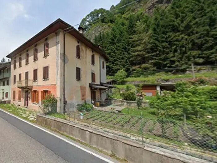 Casa con 6 locali in vendita in Località Bettola, Vocca