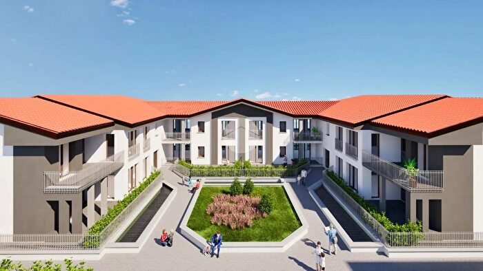 Case in Vendita e in Affitto - 2