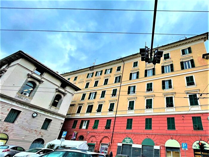 Appartamento con 6 locali in affitto in Via di Fassolo, Dinegro, Genova