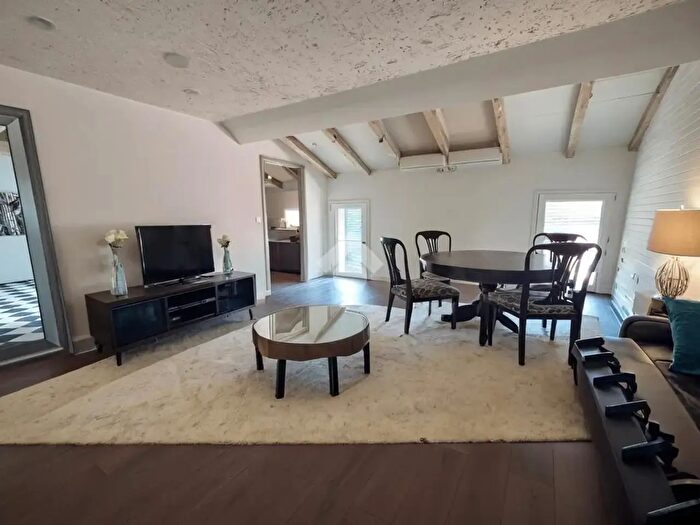 Appartamento trilocale in vendita in Piazza del Cristo, Reggio Emilia