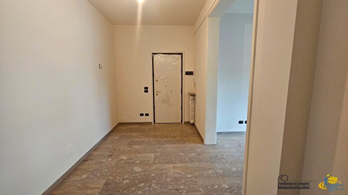 Appartamento con 5 locali in affitto in Via Carlo Innocenzo Frugoni, Parma