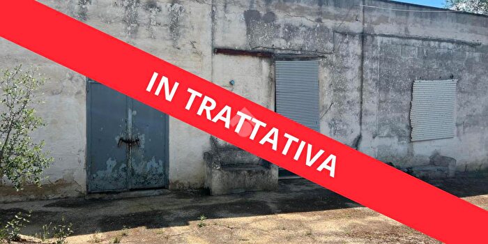 Casa trilocale in vendita in Contrada Romatizza, Oria