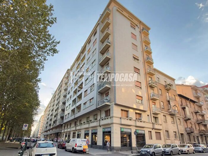 Appartamento trilocale in vendita in Corso Giovanni Agnelli, Torino