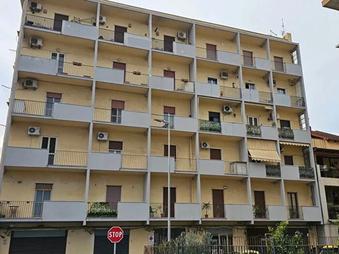 Appartamento quadrilocale in affitto in Via del Carmine, Messina