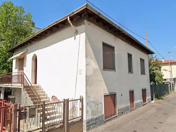 Casa bilocale in vendita in Via Adige, Rho
