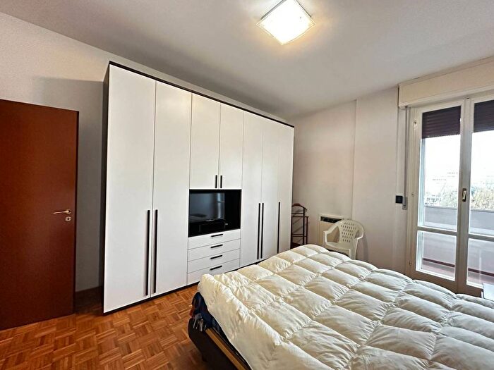 Appartamento con 5 locali in affitto in Via Federigo Enriques, Mazzini Fossolo, Bologna