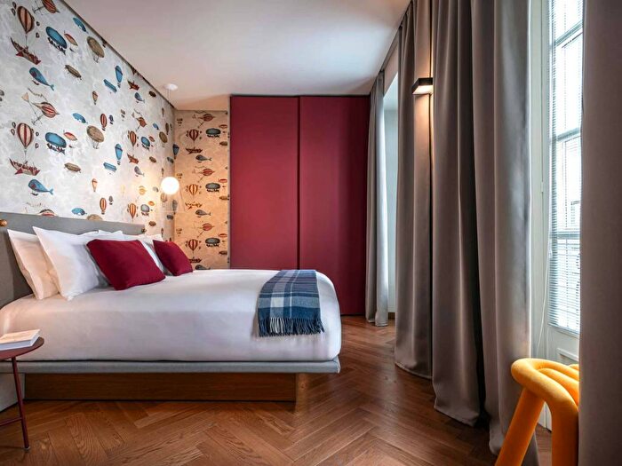 Appartamento bilocale in affitto in Via Alessandro Manzoni, Scala Manzoni, Milano