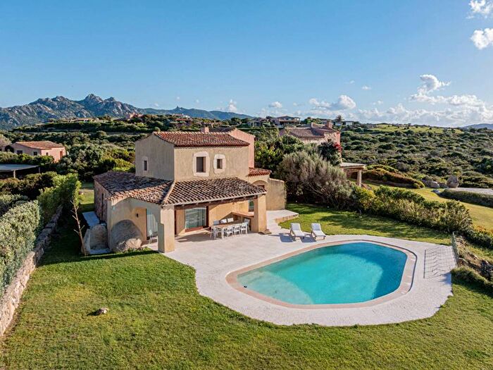 Casa con 6 locali in affitto in Località Capo Ferro, Porto Cervo, Arzachena