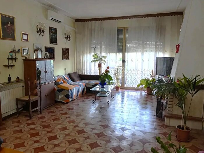 Casa con 11 locali in vendita in Ale delle Cascin, Pisa