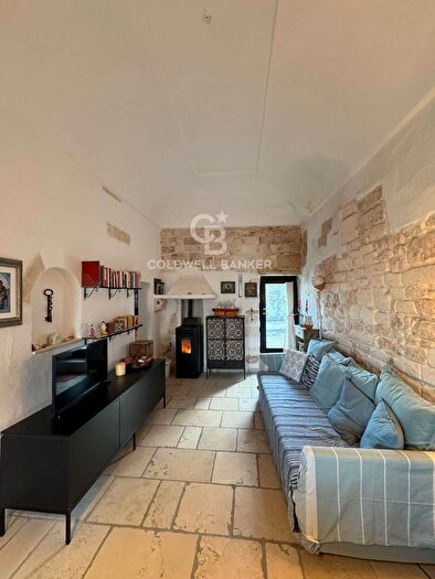 Casa trilocale in vendita in Via Stefano Trinchera, Ostuni