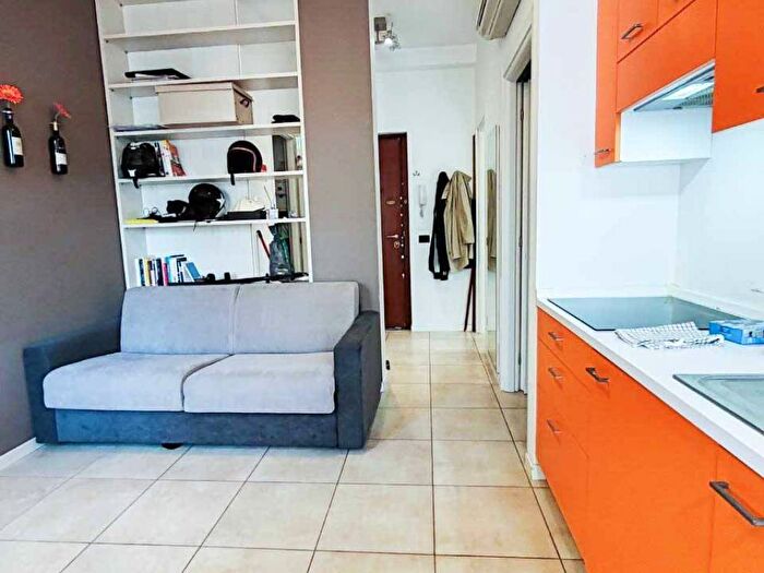 Appartamento bilocale in affitto in Largo dei Gelsomini, Famagosta Barona, Milano