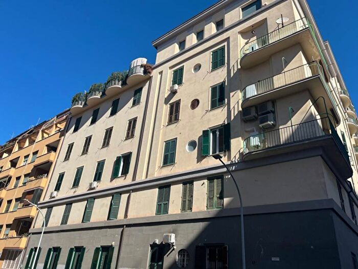 Appartamento con 6 locali in vendita in Via Imera, Re di Roma, Roma
