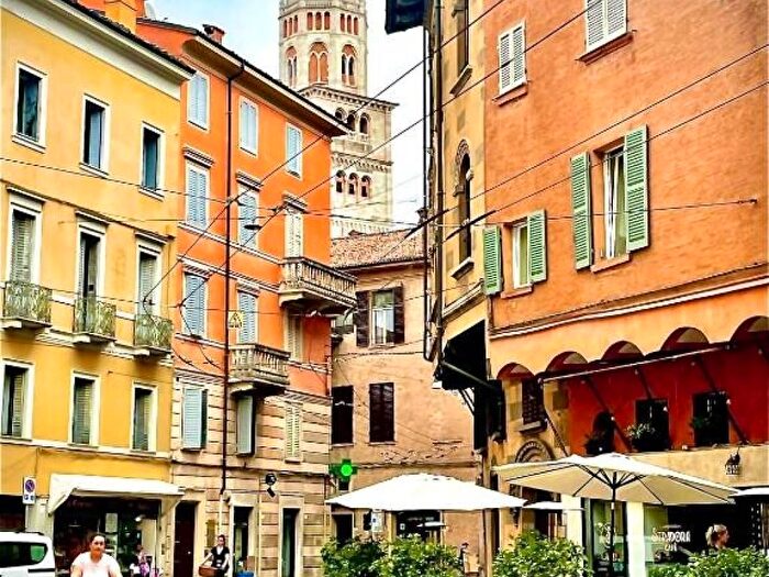 Appartamento bilocale in affitto in Corso Canalchiaro, Centro Storico, Modena