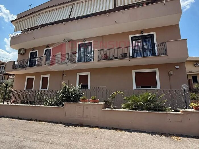 Appartamento con 6 locali in vendita in Via Massa di San Giulianovia di Massa San Giuliano, Roma