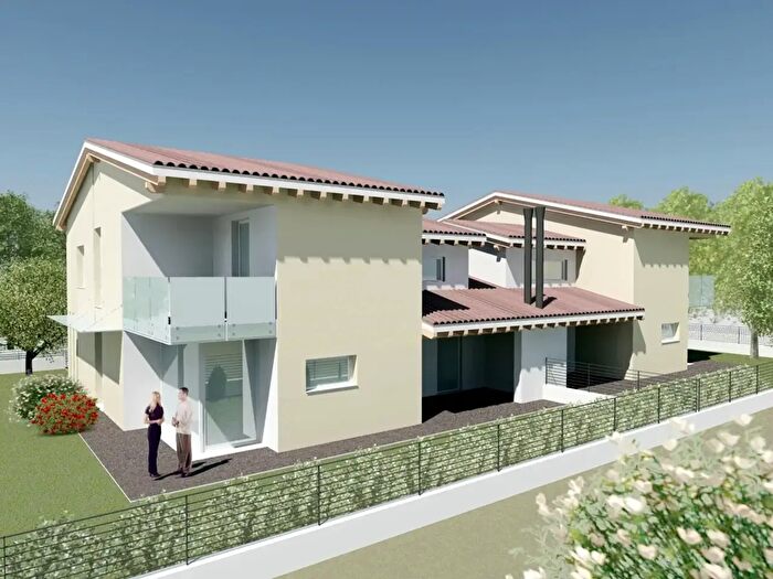 Casa con 6 locali in vendita in Santorso