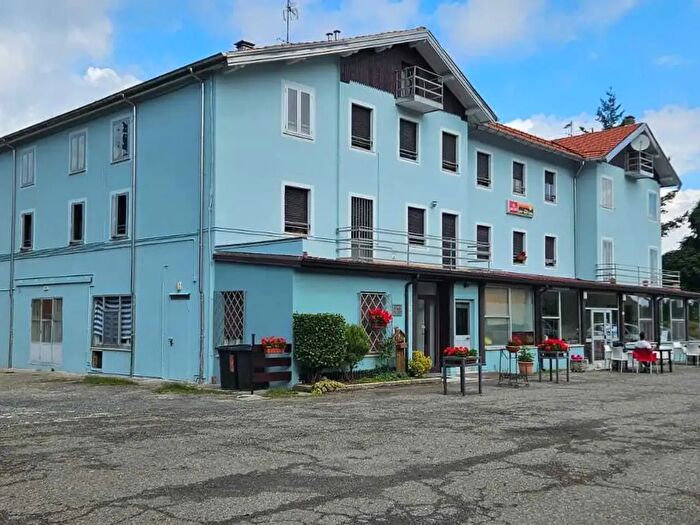 Appartamento trilocale in vendita in Località Tugo Ovest, Berceto