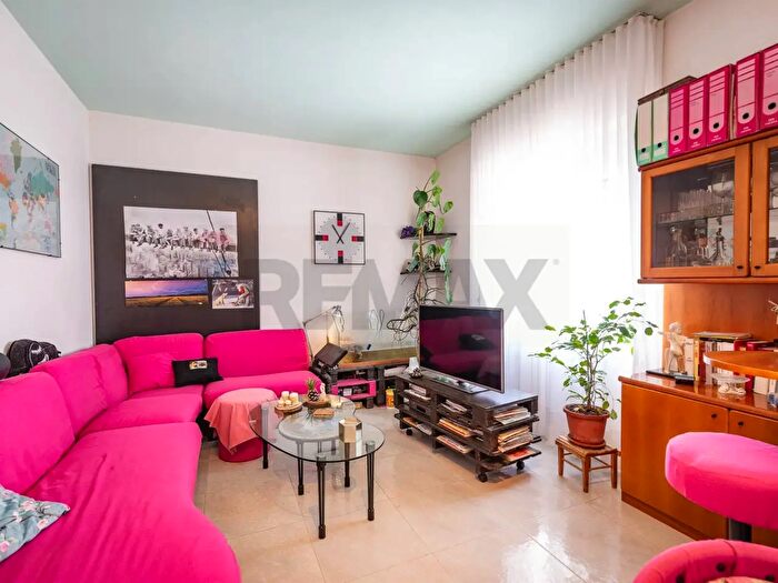 Appartamento con 9 locali in vendita in Villa Torre, Cingoli