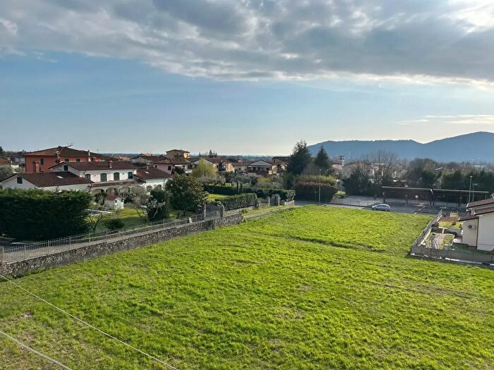 Appartamento con 5 locali in vendita in Via Pedemontana, Castelnuovo Magra