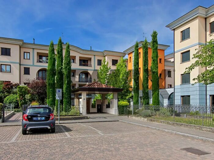 Appartamento bilocale in vendita in Via Ca' De Volpi H, Cisano Bergamasco