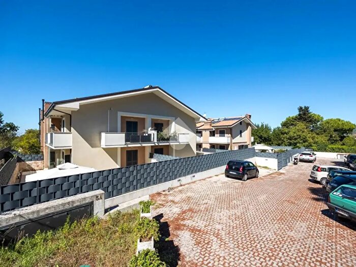 Appartamento trilocale in vendita in Via Via Sandro Botticelli, Marino