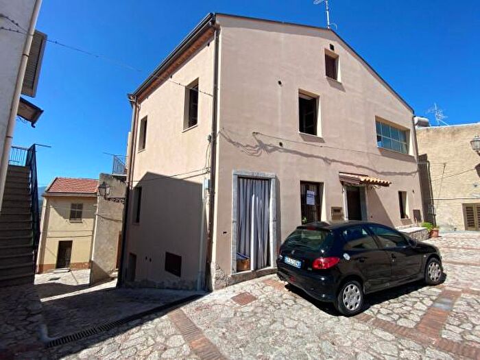 Appartamento trilocale in vendita in Via Castello, San Marco DAlunzio