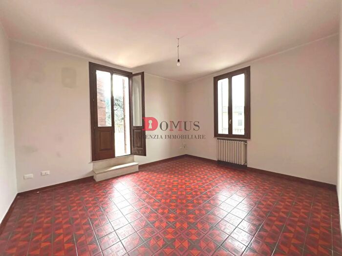 Appartamento trilocale in affitto in Via Parenza Bassa, Borgo Virgilio