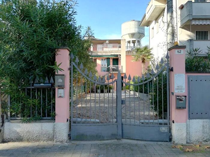 Appartamento con 6 locali in affitto in Viale dei Mille, Cesenatico