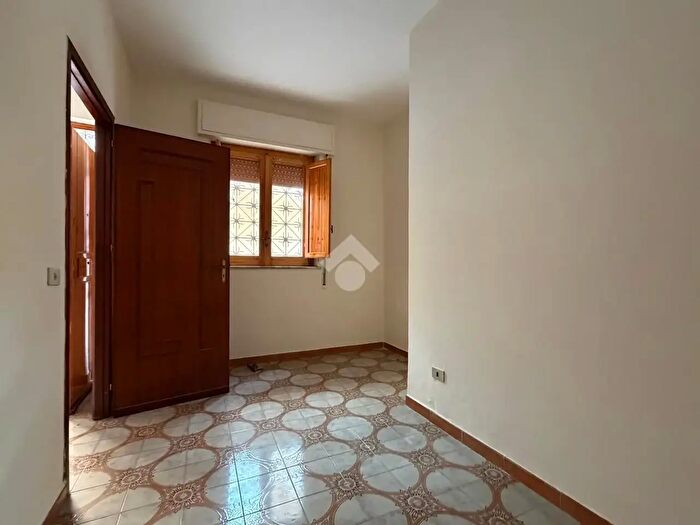 Appartamento trilocale in vendita in Via del Salice, Palermo