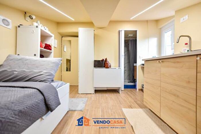 Case in Vendita e in Affitto - 3