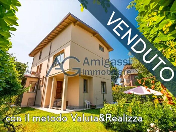 Appartamento quadrilocale in vendita in Via Nicostrato Castellini, Bergamo