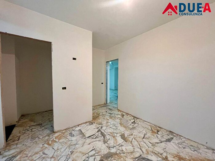 Appartamento trilocale in affitto in Via Camaldoli, Qualiano
