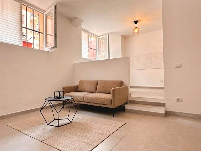 Appartamento bilocale in affitto in Via Tito Vignoli, Giambellino, Milano